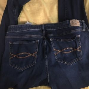 Abercrombie and Fitch super skinny size 14 or 32